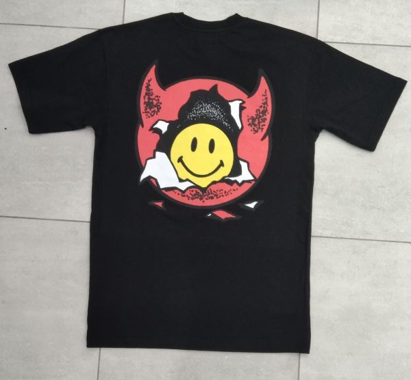 smile face t shirt (B)